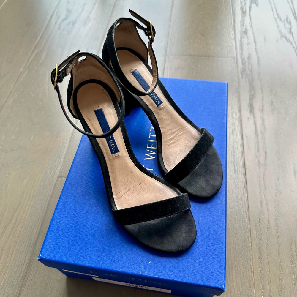 Stuart Weitzman Nearlynude Sandals